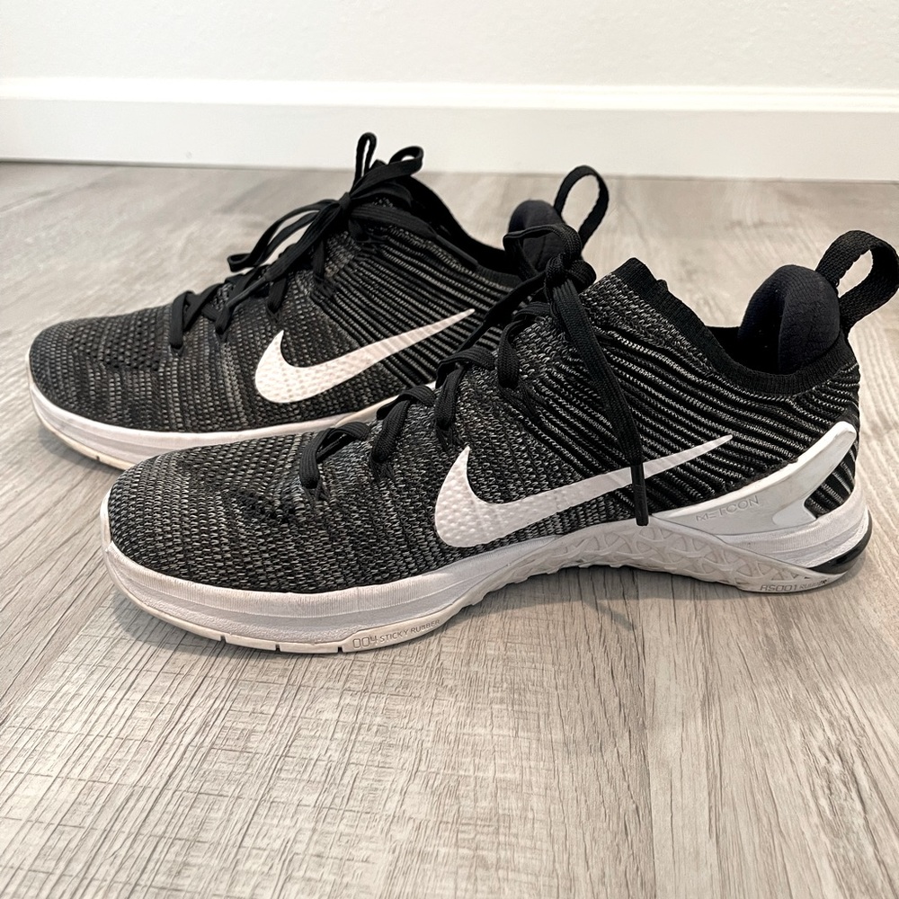 Nike women’s Metcons